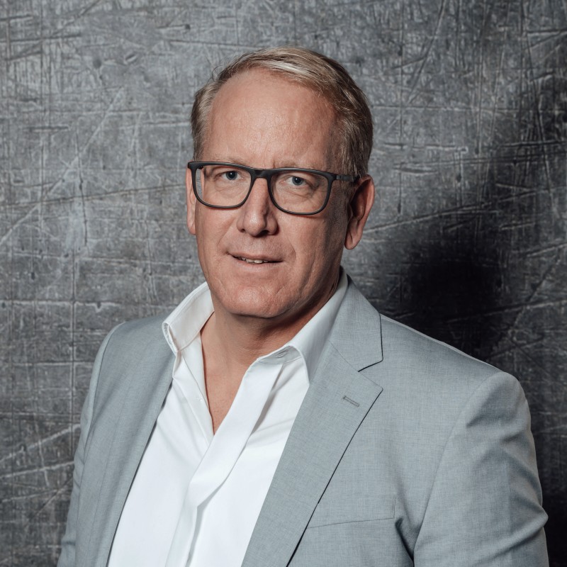 Sven Wulf, Vertrieb und Gesellschafter